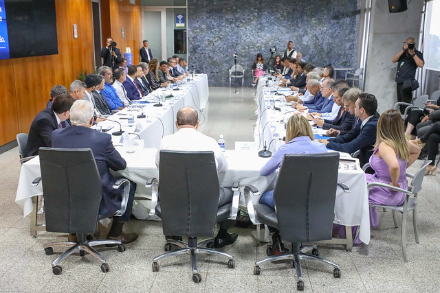 Governador recebe presidentes de empresas e órgãos vinculados ao GDF